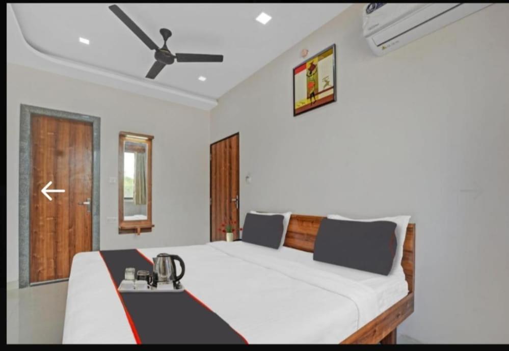 Hotel Mangal Niwas Udaipur Ngoại thất bức ảnh